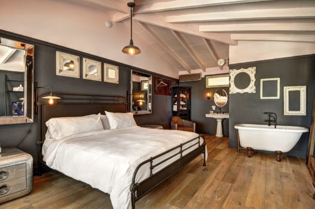 mbh-moonlight-king-room-33-w-1554216485